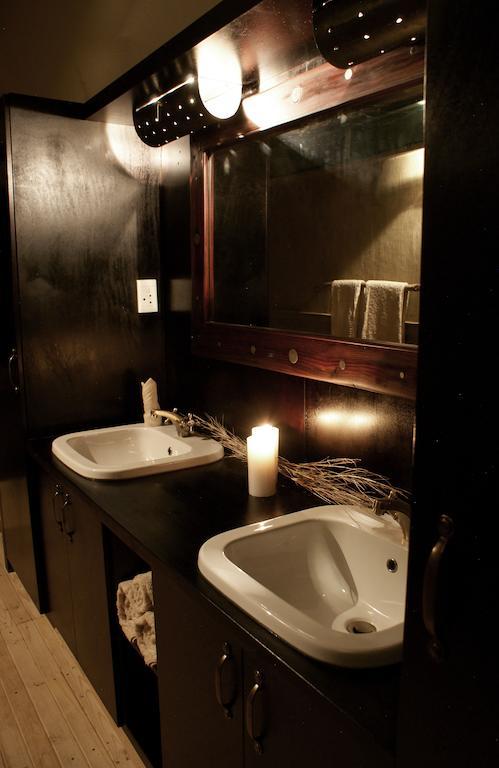 Moon Mountain Lodge Constantia Quarto foto